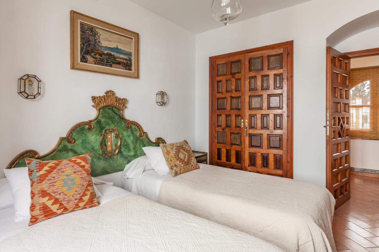 Villa Elvira, Exclusive Pool And Gardens In The Heart Of Sevilla 外观 照片