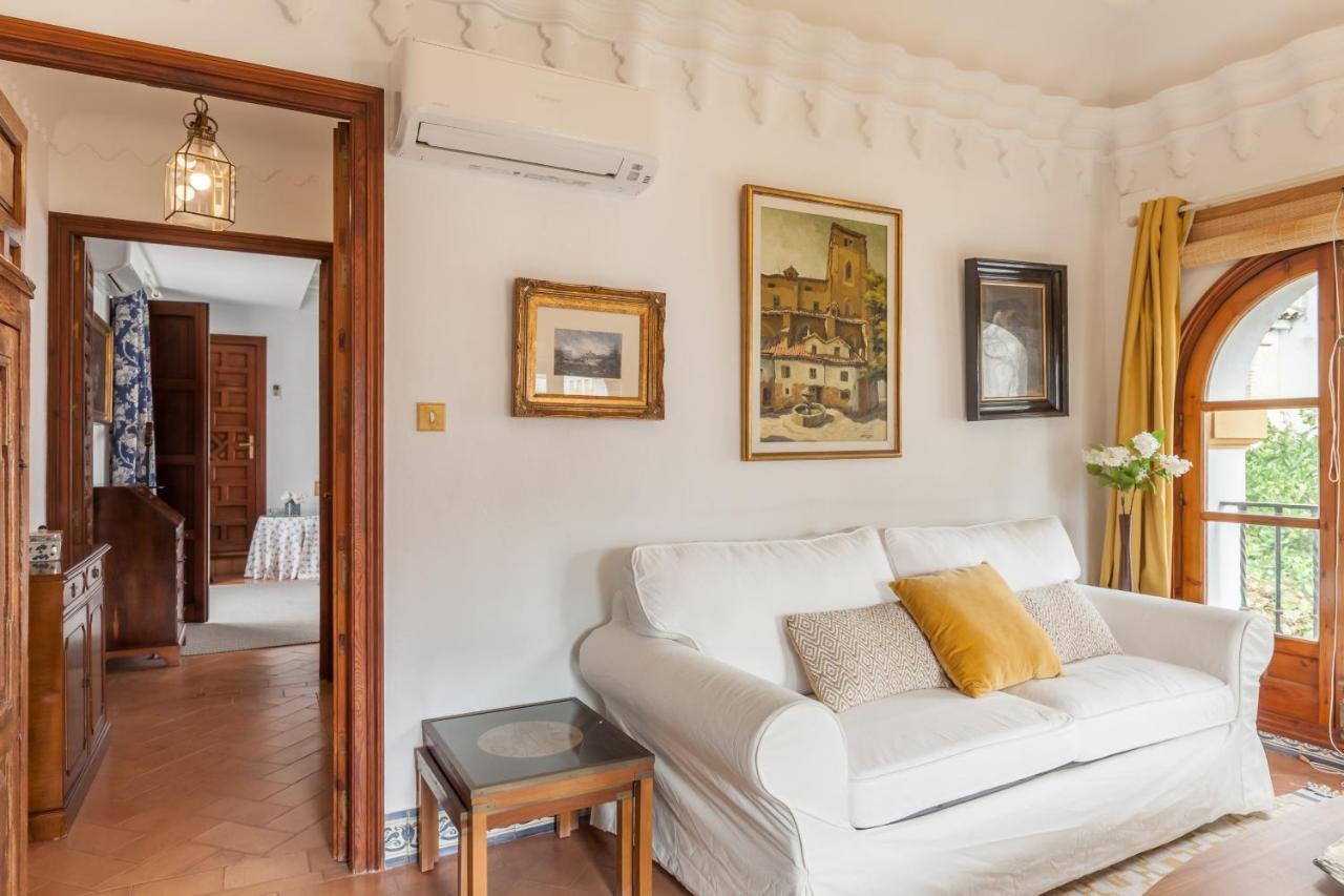 Villa Elvira, Exclusive Pool And Gardens In The Heart Of Sevilla 外观 照片