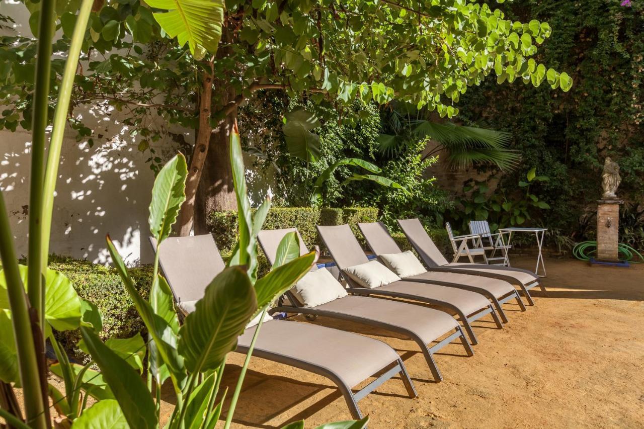 Villa Elvira, Exclusive Pool And Gardens In The Heart Of Sevilla 外观 照片