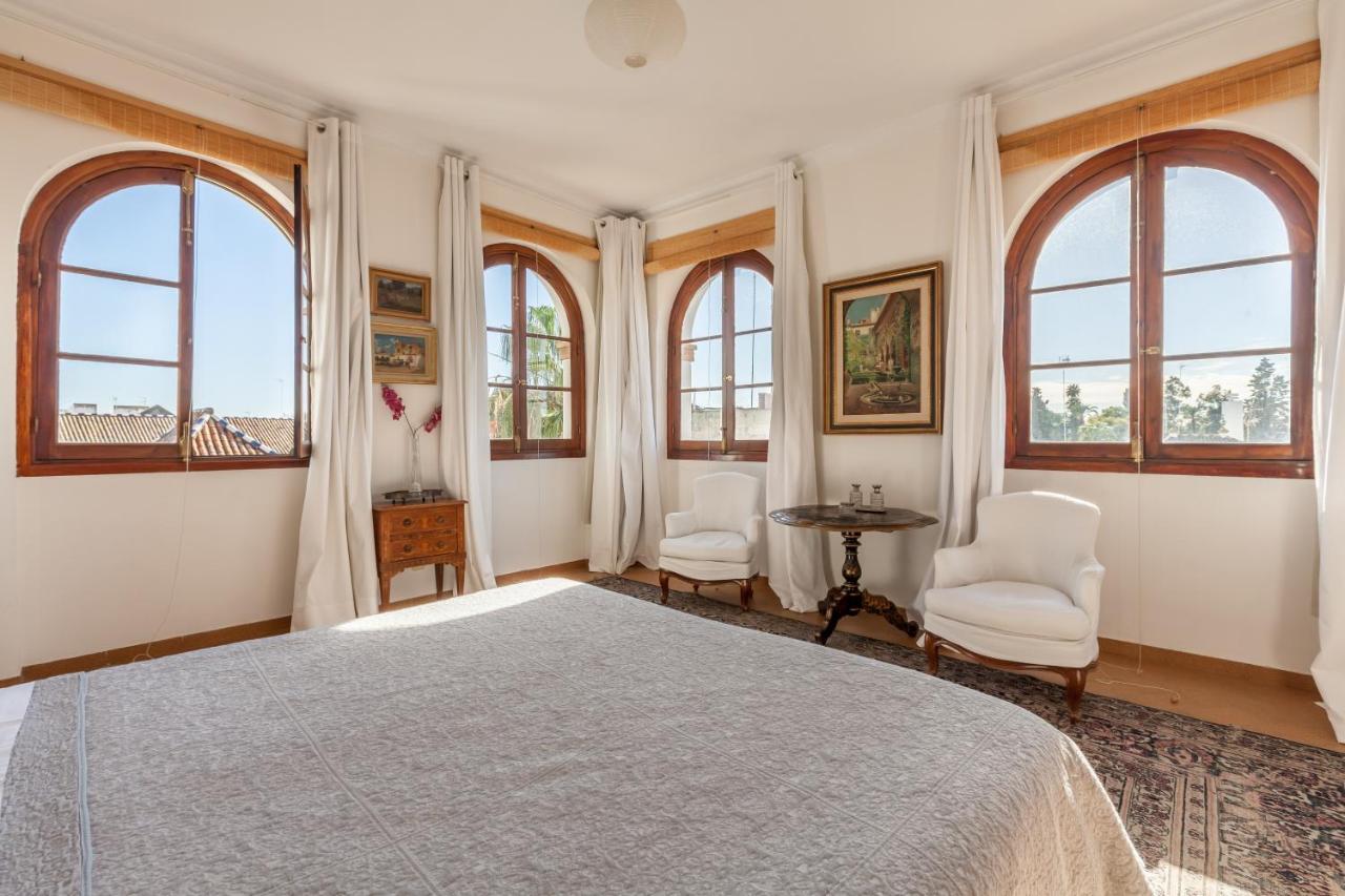 Villa Elvira, Exclusive Pool And Gardens In The Heart Of Sevilla 外观 照片